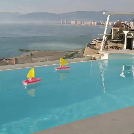 Lou-casa Con Caracter En Cullera Holiday home *